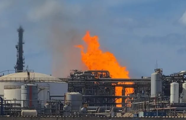 Refinación paralizada: un incendio detiene la refinería Cardón