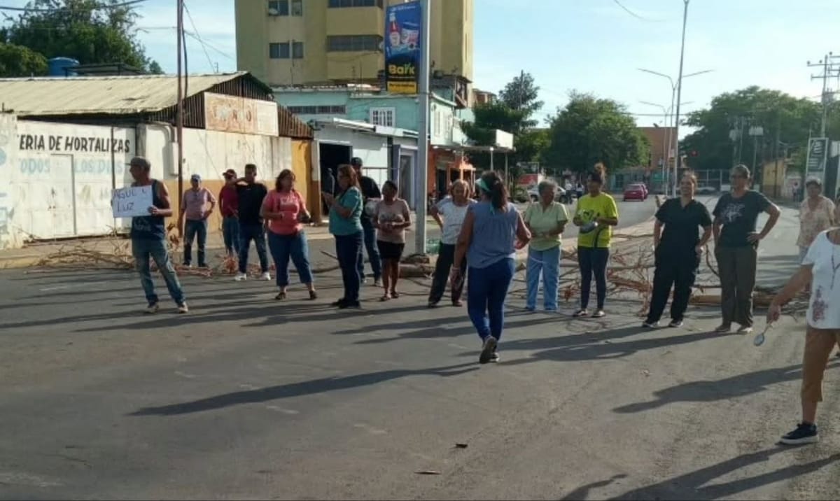 Servicios en crisis: 14 protestas por agua y luz aíslan a Coro