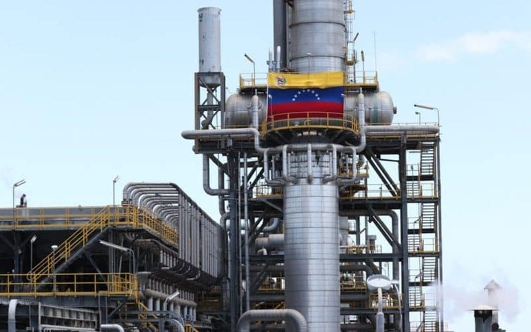Petróleo y empleo: el Gobierno proyecta 320.000 puestos con 105 acuerdos energéticos