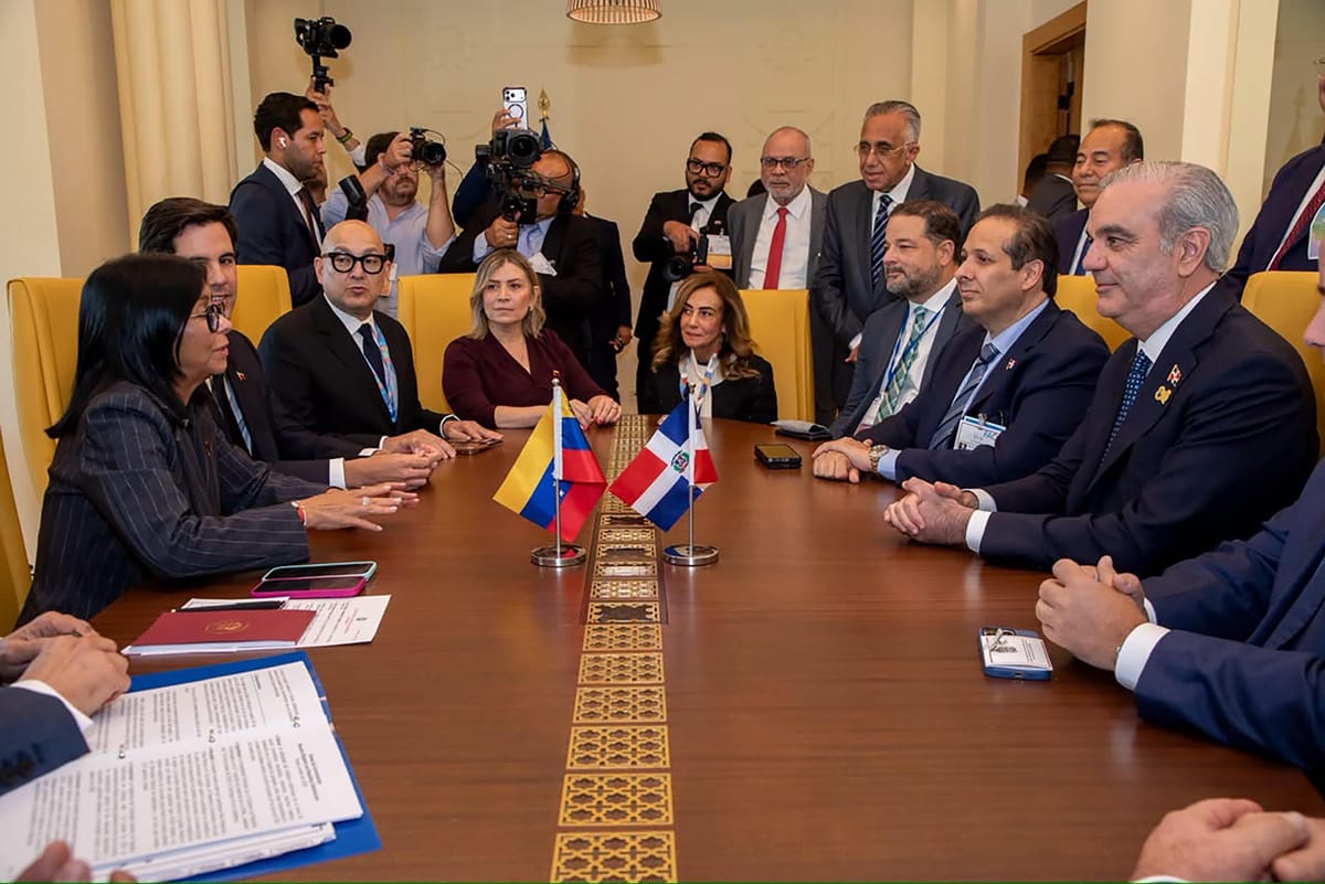 Combustible en la mesa: Venezuela y RD hablan de comprar AC30 y GLP