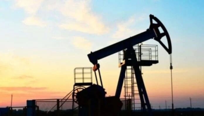 Petróleo en disputa: 100 firmantes piden frenar el acuerdo con EE. UU.