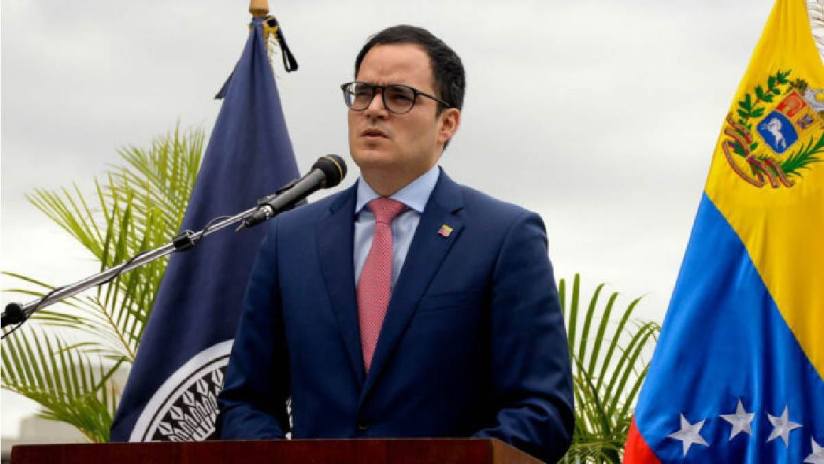 Sin dolarizar: Ortega promete el análisis de la deuda «muy pronto»