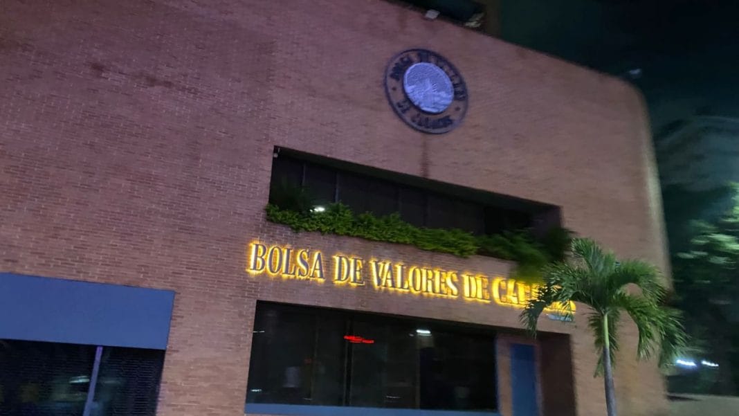 Bolsa en racha: el IBC sube 5,57 % en la semana y cierra en 9.907,90 puntos
