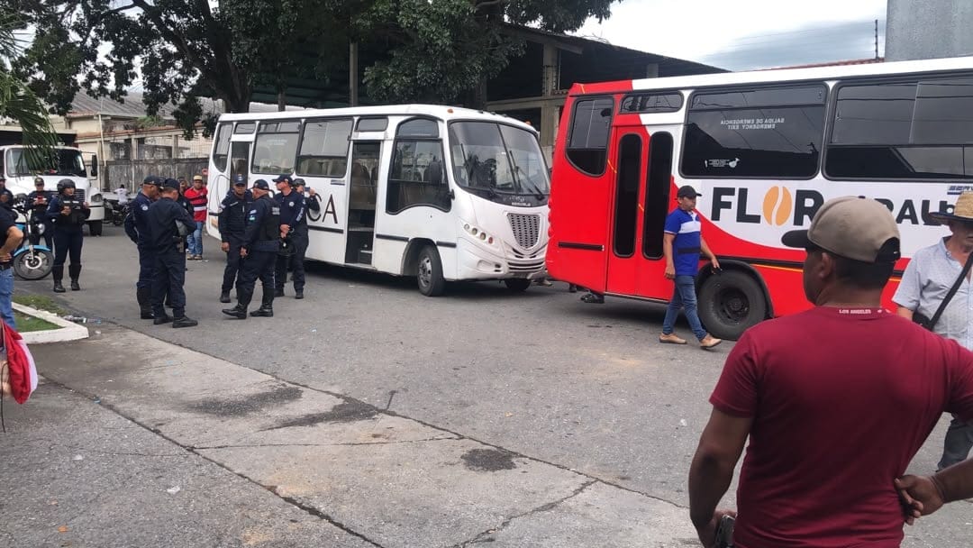 Café en conflicto: caficultores protestan por precios bajo lo pactado